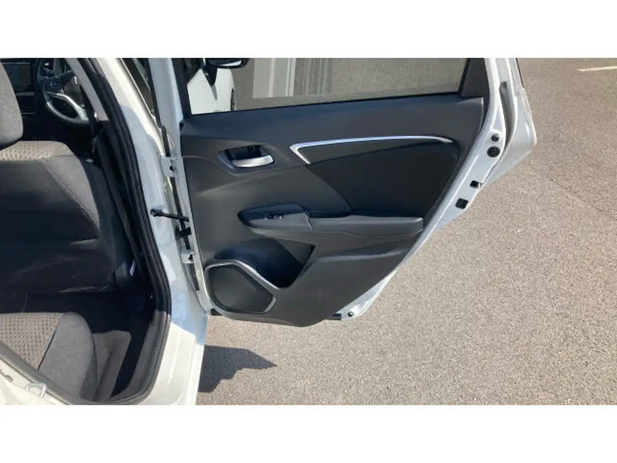 2019-honda-jazz-13-i-vtec-ex-navi-big-31