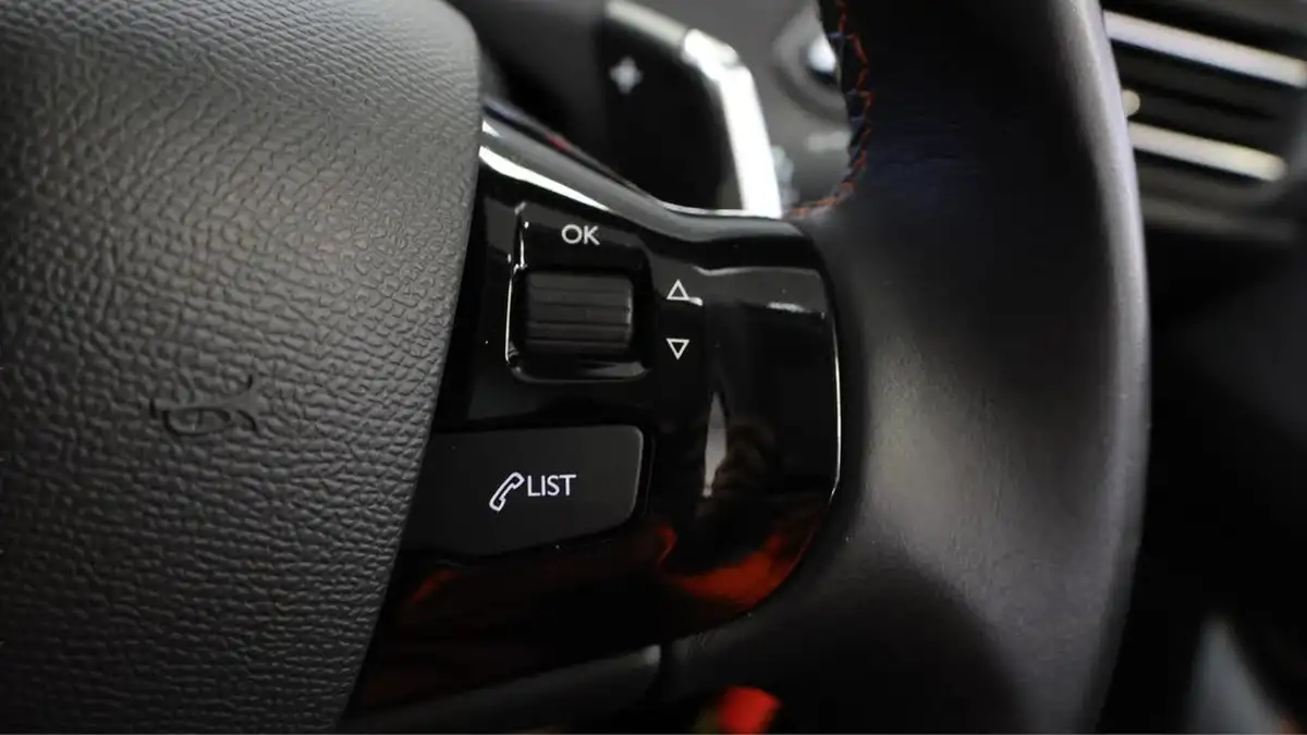2020-peugeot-308-sw-12-puretech-tech-edition-eat8-big-23