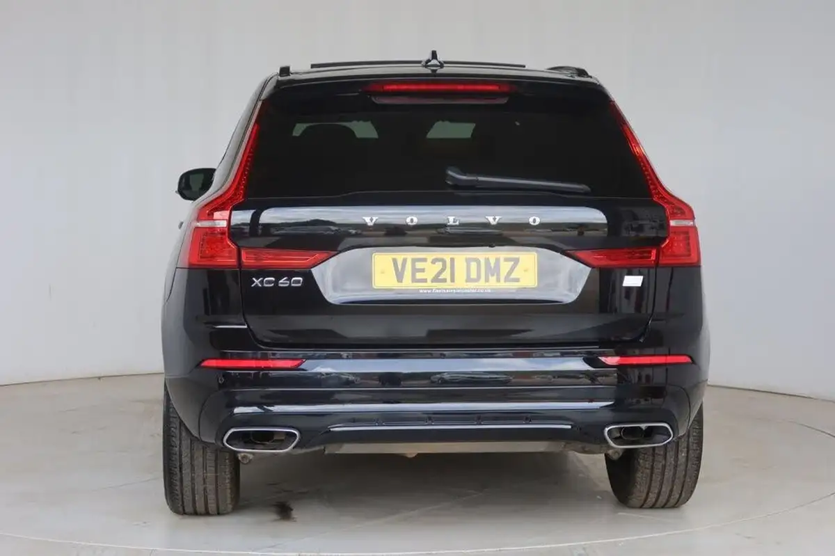 2021-volvo-xc60-20-t6-r-design-340bhp-big-6
