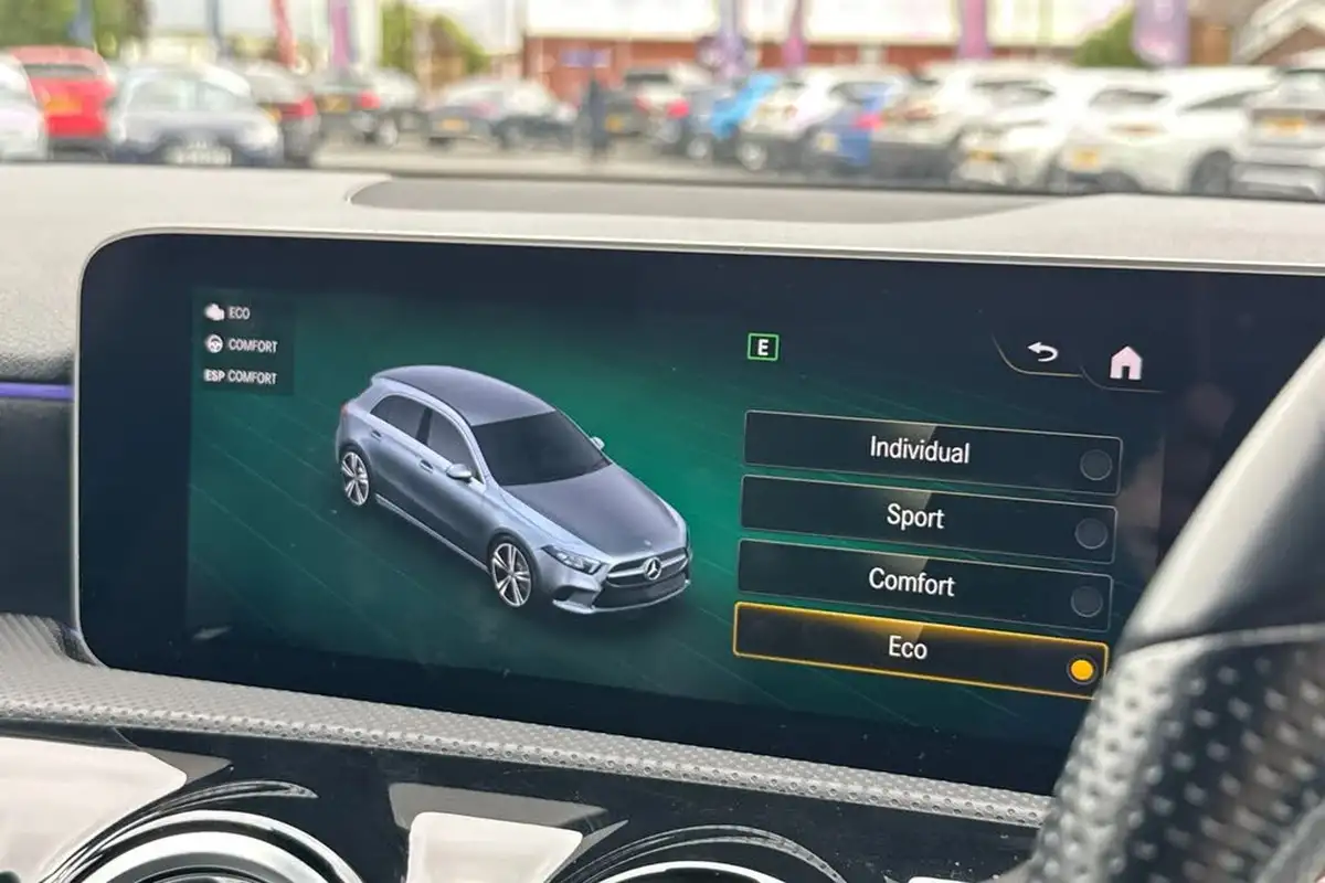 2019-mercedes-benz-a-class-15d-a180d-amg-line-premium-hatchback-5d-7g-dct-big-47