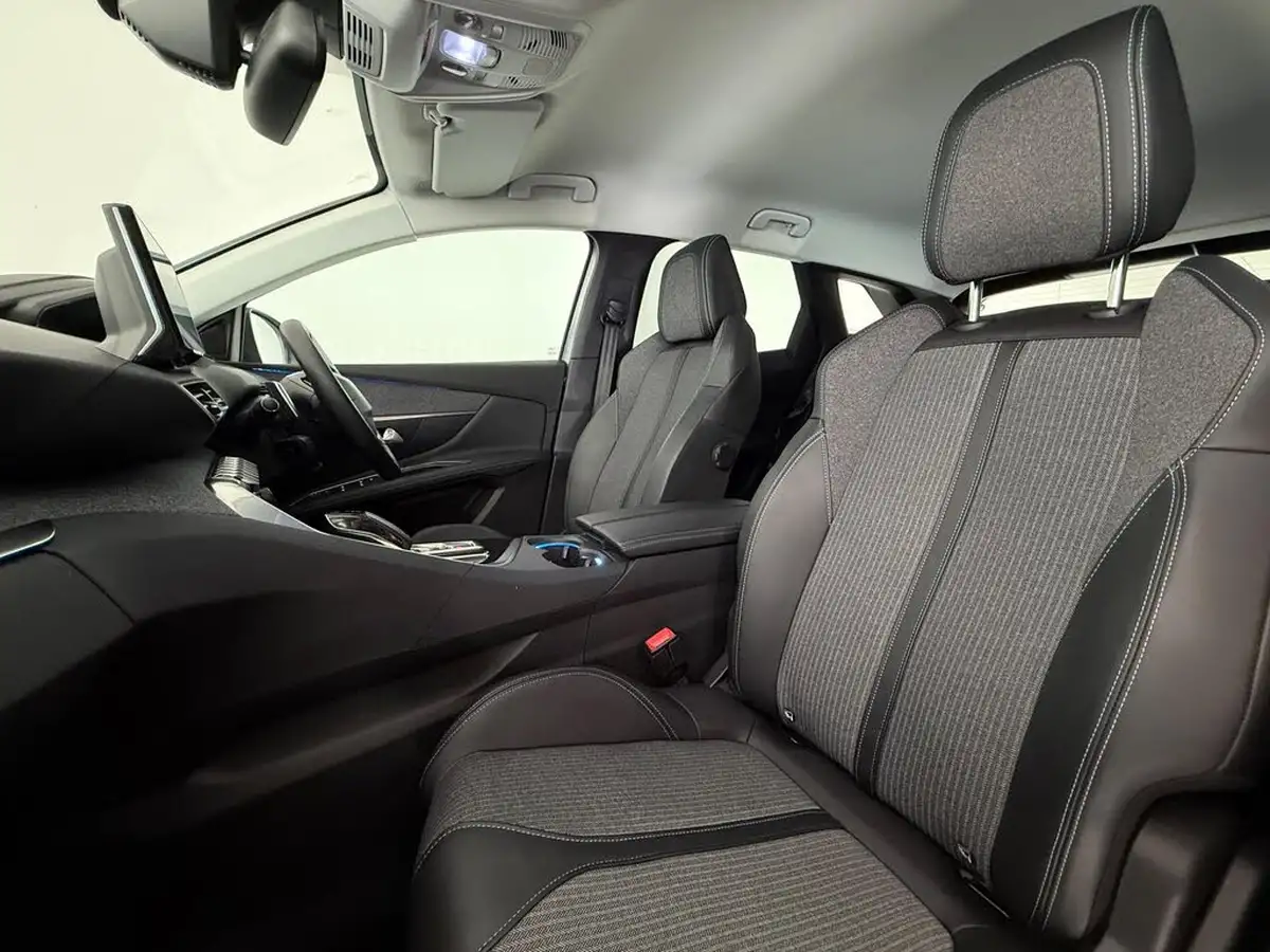 2021-peugeot-3008-suv-12-puretech-allure-premium-eat8-big-17