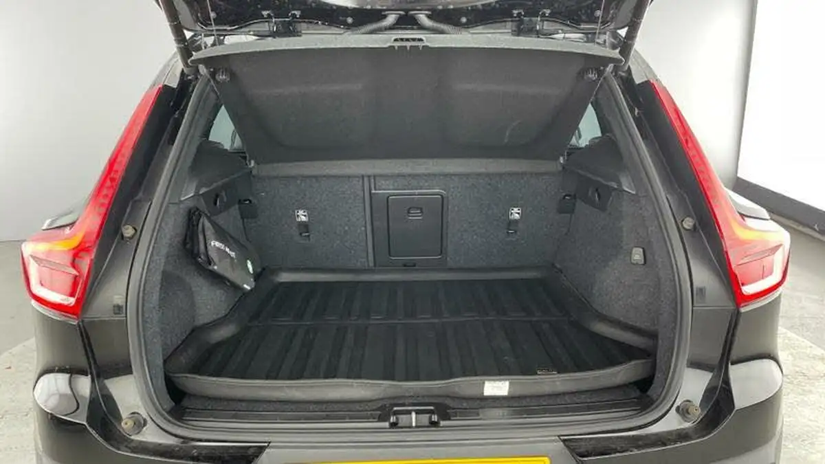 2021-volvo-xc40-20-b4-r-design-194bhp-auto-big-25
