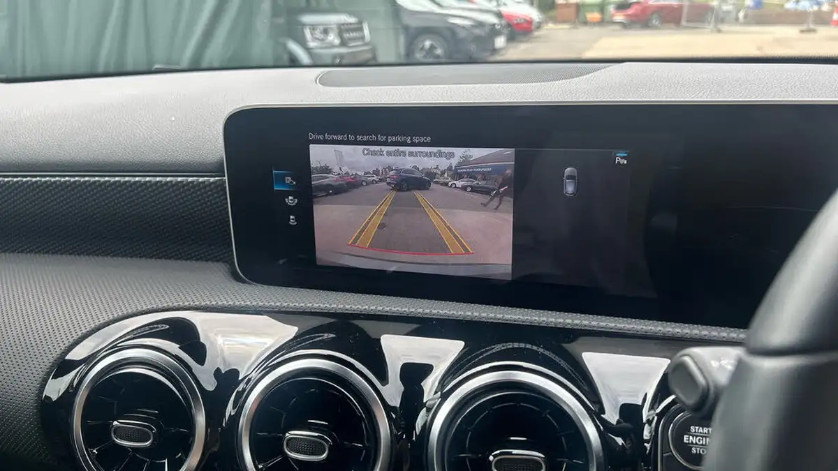 2019-mercedes-benz-a-class-15d-a180d-sport-executive-hatchback-5d-7g-dct-big-27