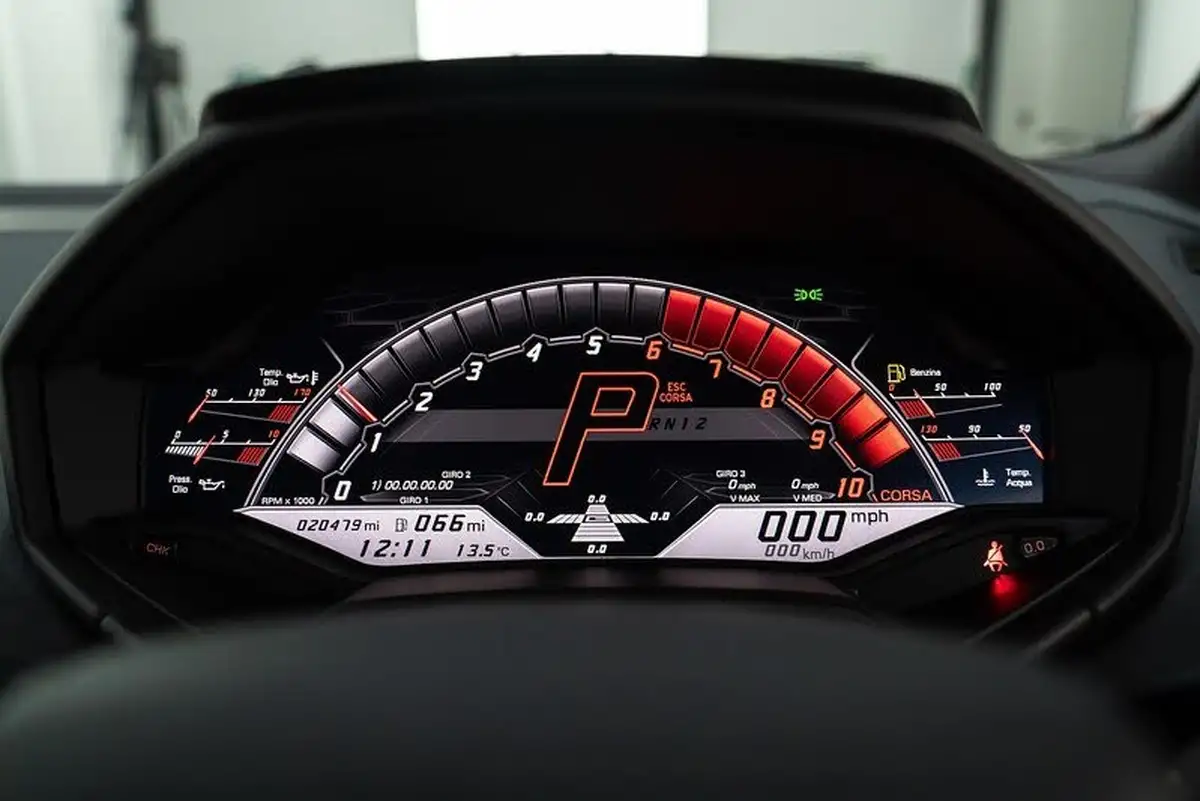 2019-lamborghini-huracan-52-evo-coupe-big-15