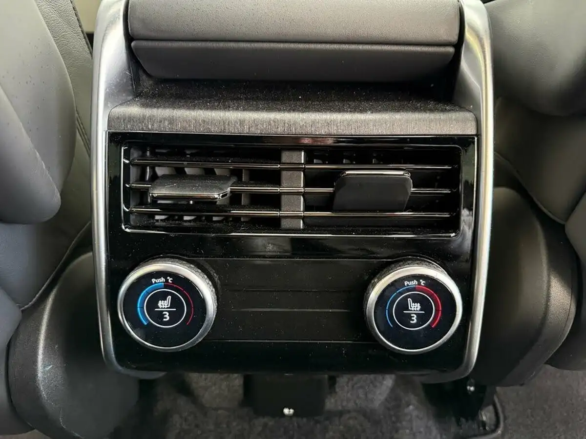 2022-land-rover-range-rover-30-d350-hse-big-16