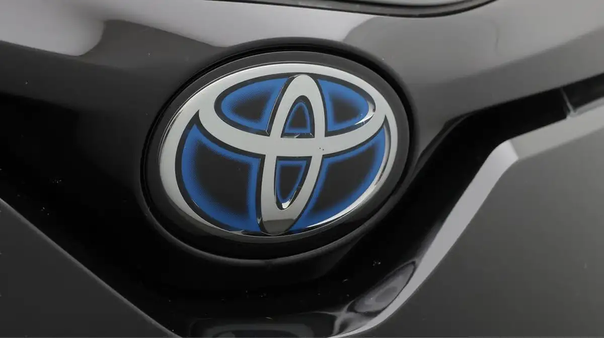 2022-toyota-c-hr-20-vvt-i-design-big-23