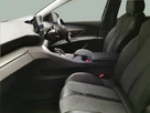 2022-peugeot-5008-suv-12-puretech-allure-premium-eat8-small-3