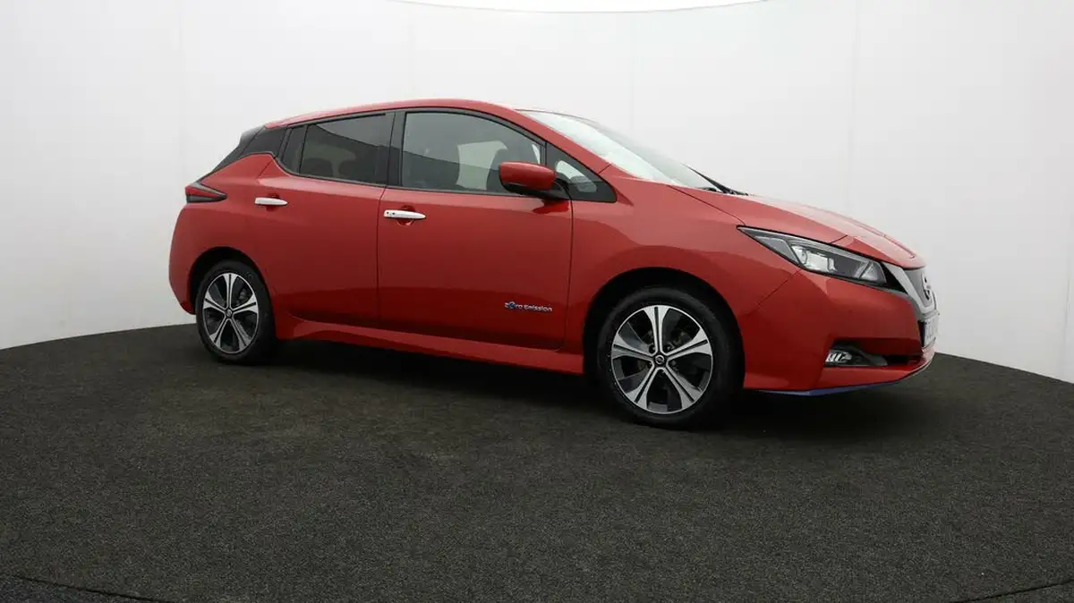 2020-nissan-leaf-e-e-tekna-big-43