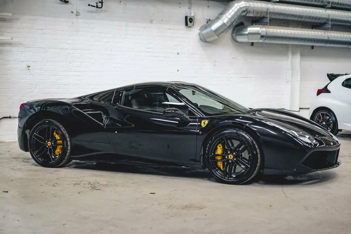 2018-ferrari-488-39-488-spider-big-4