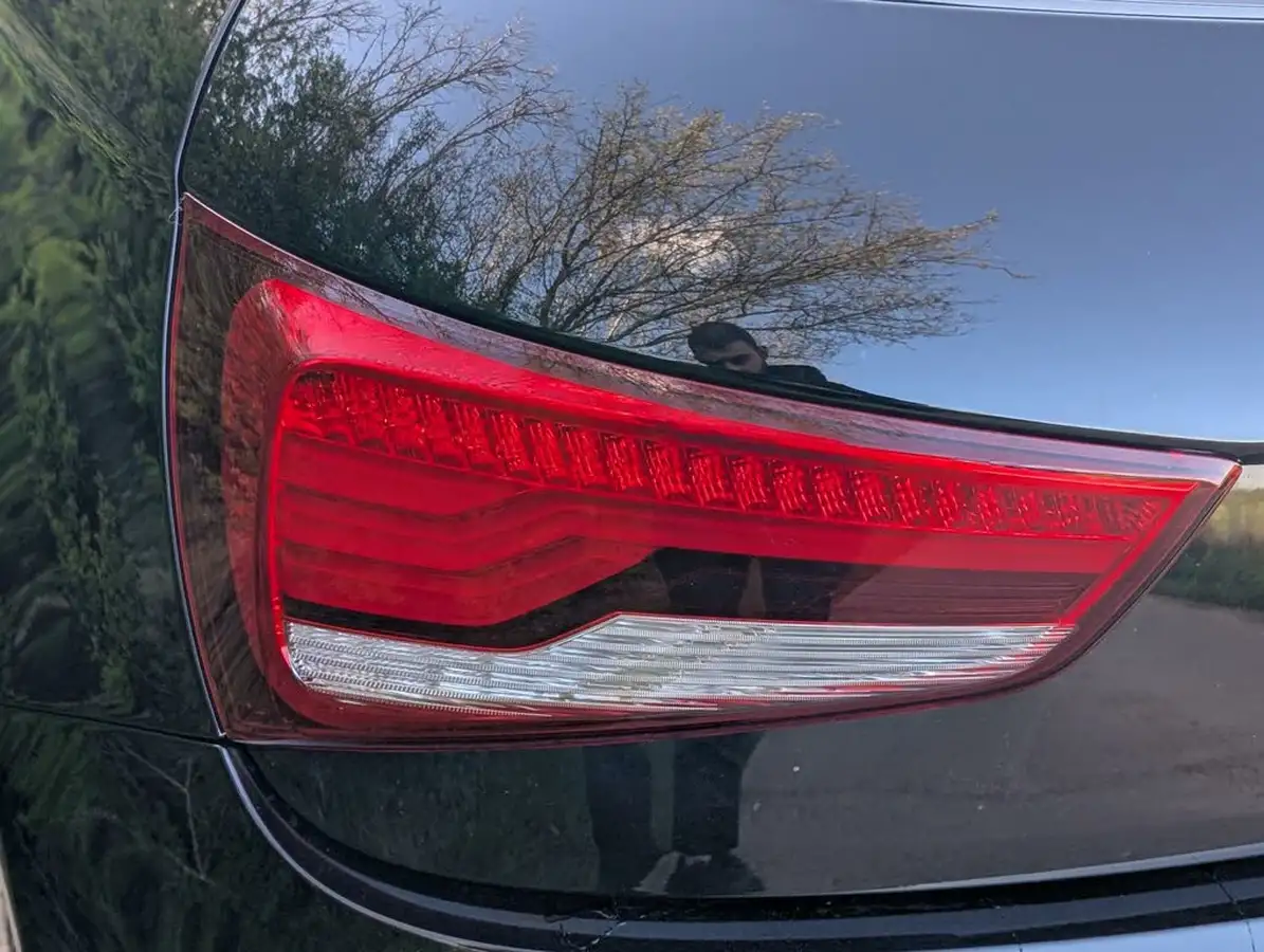 2015-audi-a1-14-s-line-125ps-ss-hatchback-3d-1395cc-big-9