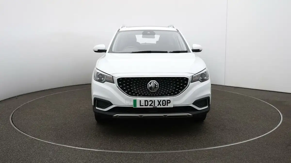 2021-mg-zs-suv-e-exclusive-ev-big-39