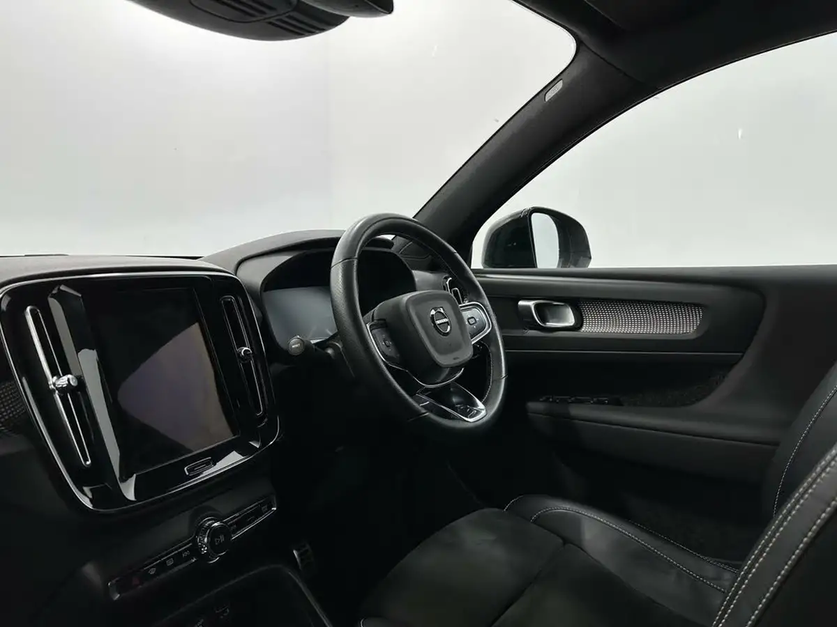 2021-volvo-xc40-15-t4-r-design-211bhp-big-24