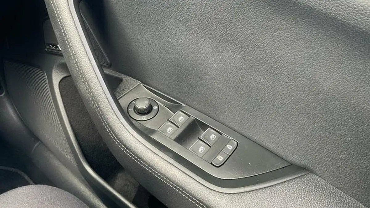 2023-skoda-superb-20-tsi-laurin-klement-190ps-estate-big-32