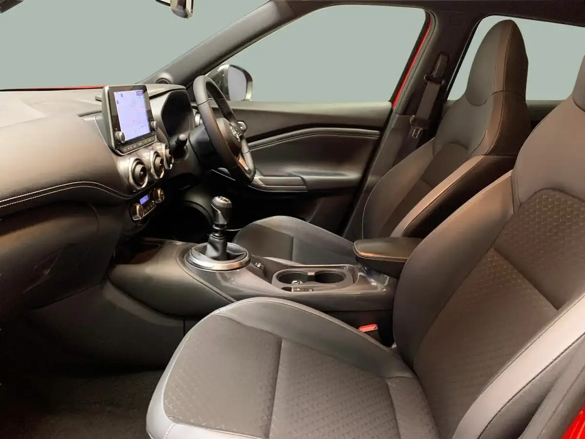 2023-nissan-juke-10-dig-t-n-connecta-big-4
