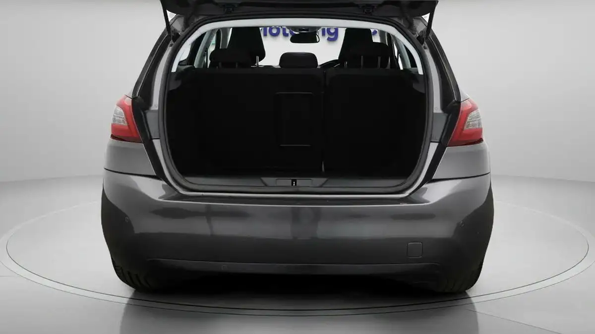 2019-peugeot-308-12-puretech-allure-130bhp-big-16