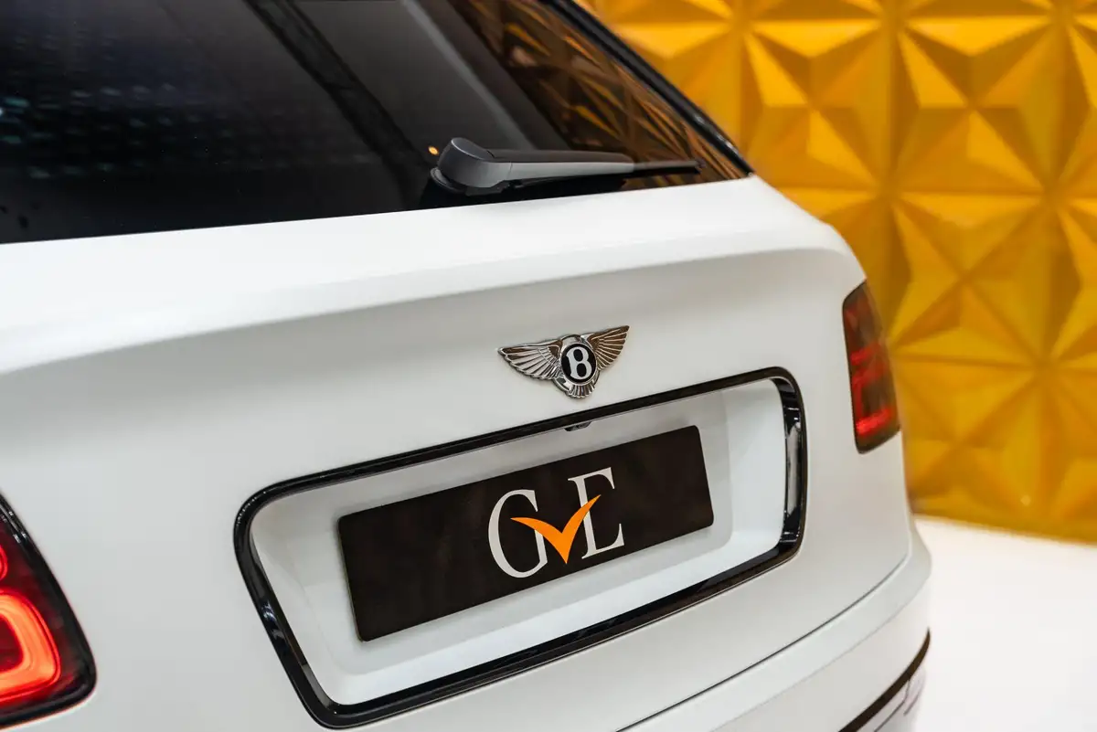 2018-bentley-bentayga-60-w12-big-33