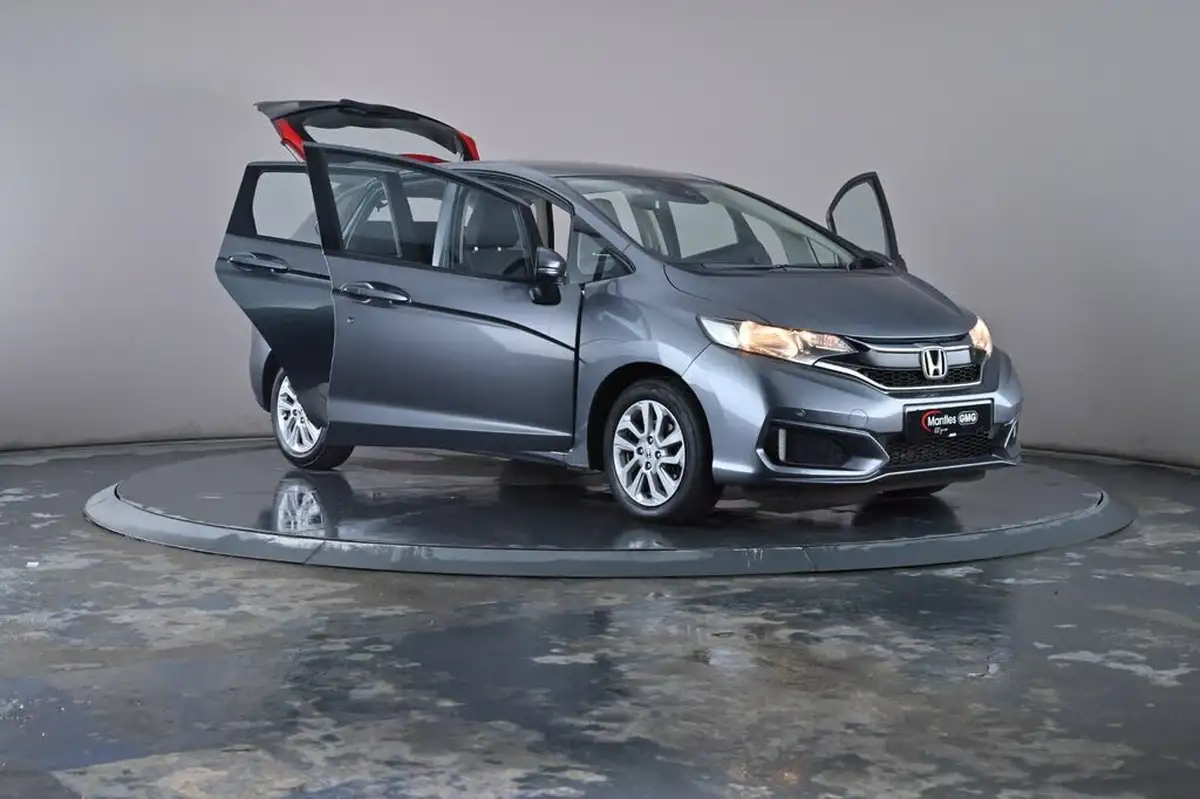 2018-honda-jazz-13-i-vtec-se-navi-big-30