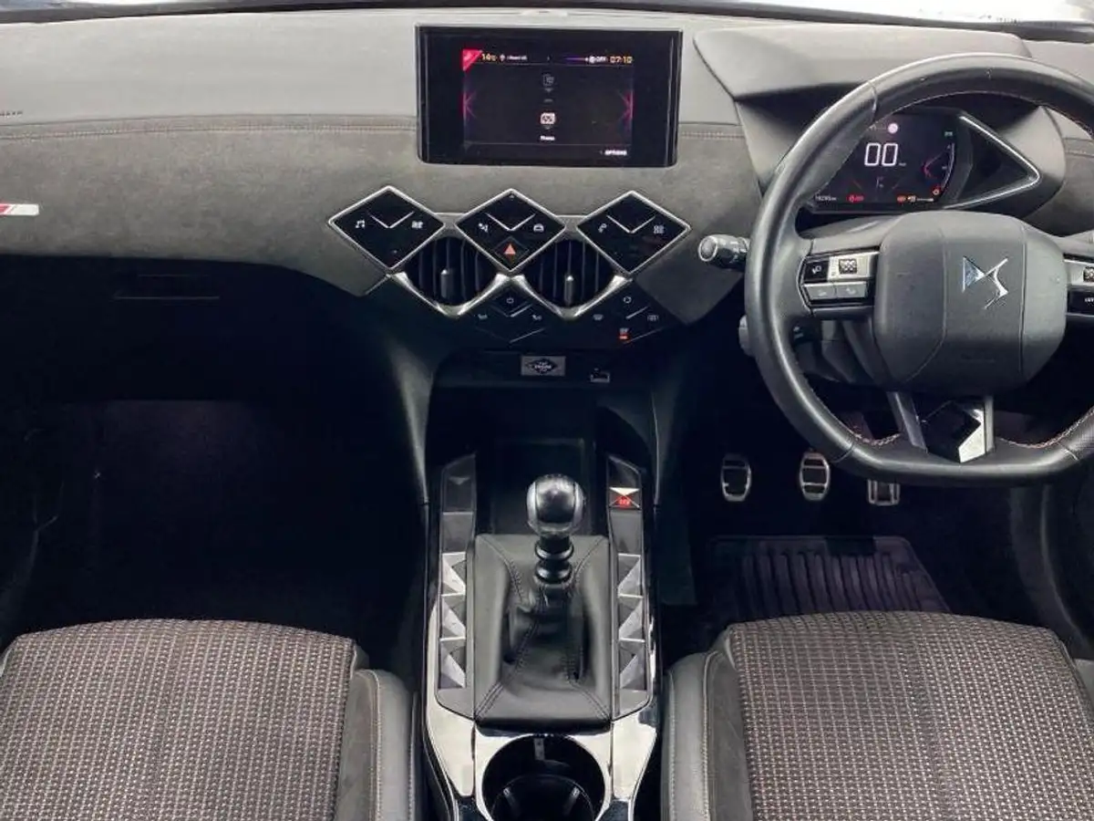 2020-ds-ds-3-crossback-12-puretech-performance-line-100ps-big-2