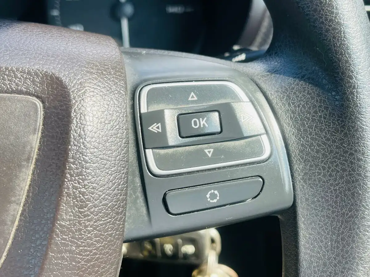 2010-seat-leon-19td-s-emocion-big-18