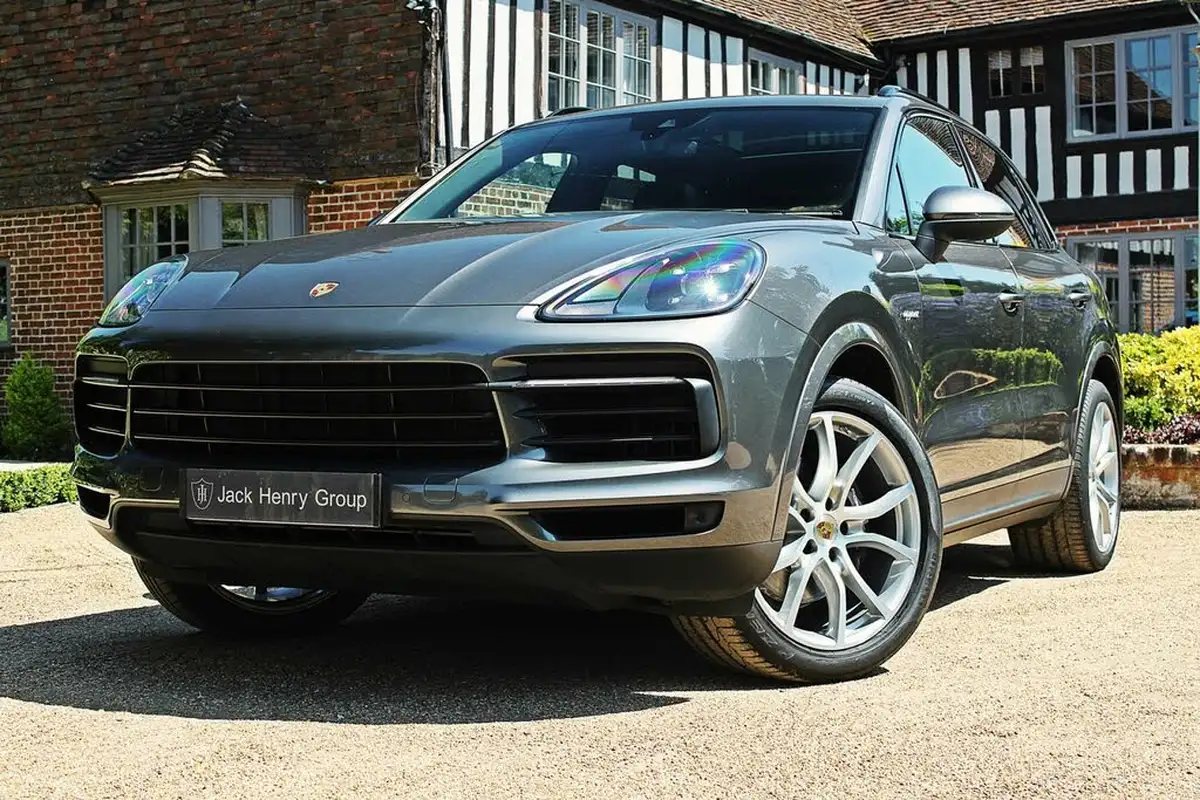 2020-porsche-cayenne-30-v6-e-hybrid-462ps-station-wagon-big-0