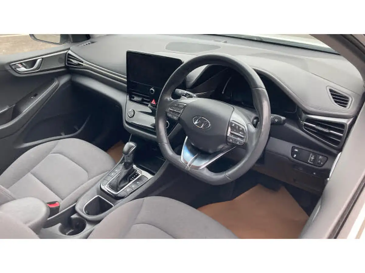 2021-hyundai-ioniq-16-gdi-premium-hybrid-big-10