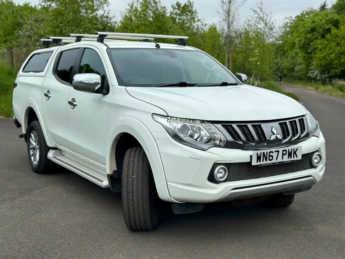 2017-mitsubishi-l200-24di-d-barbarian-178bhp-eu6-big-9