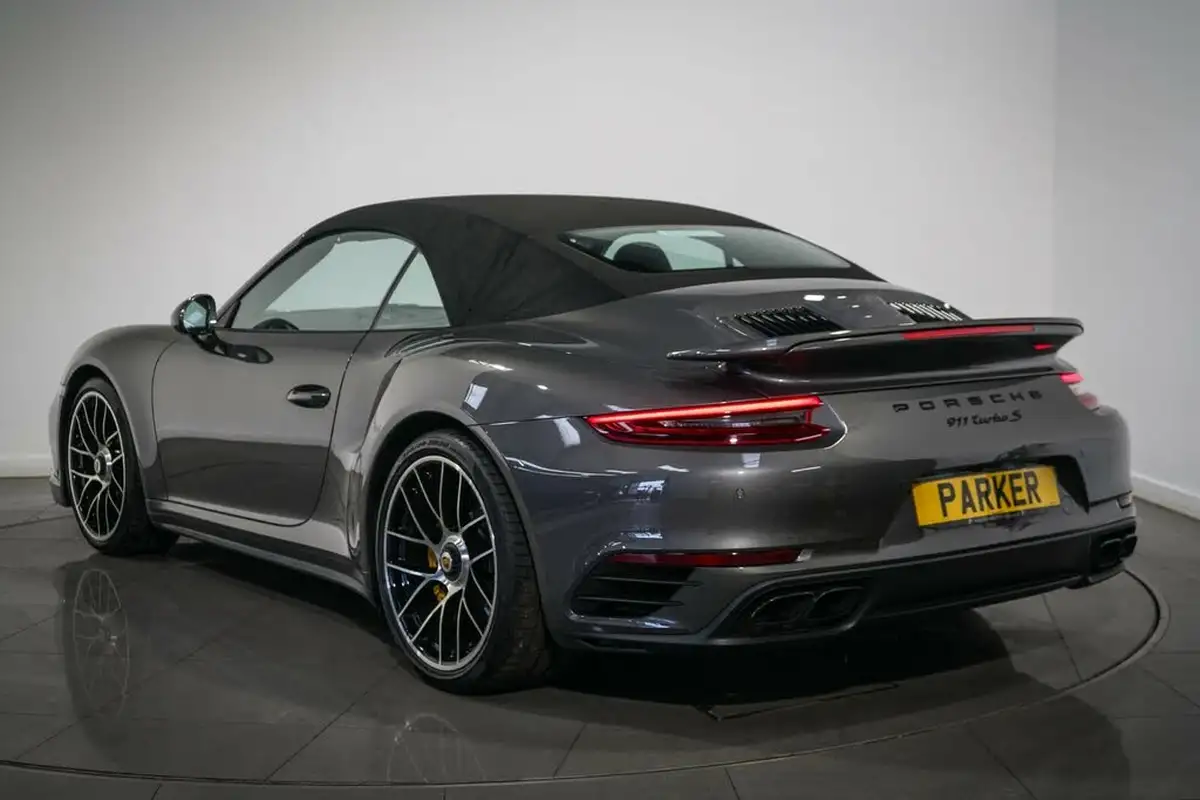 2017-porsche-911-38-turbo-s-cabriolet-big-9