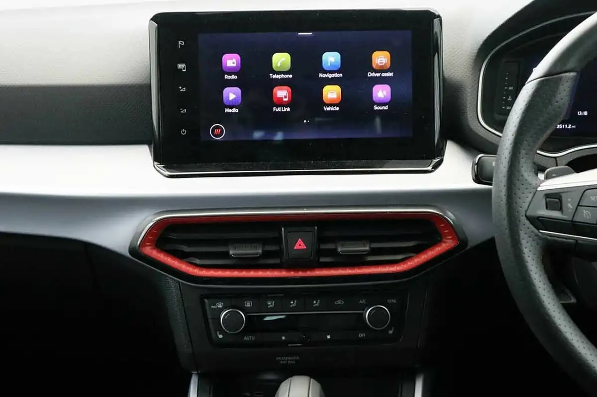 2024-seat-arona-10-tsi-fr-sport-115ps-dsg-big-11