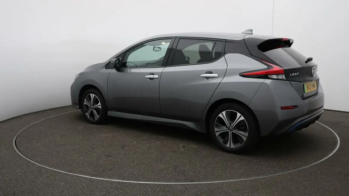 2021-nissan-leaf-e-e-n-connecta-big-35