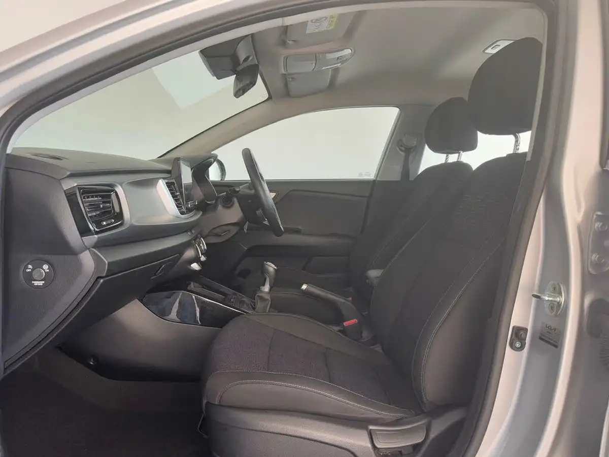 2022-kia-rio-10-t-gdi-2-big-20