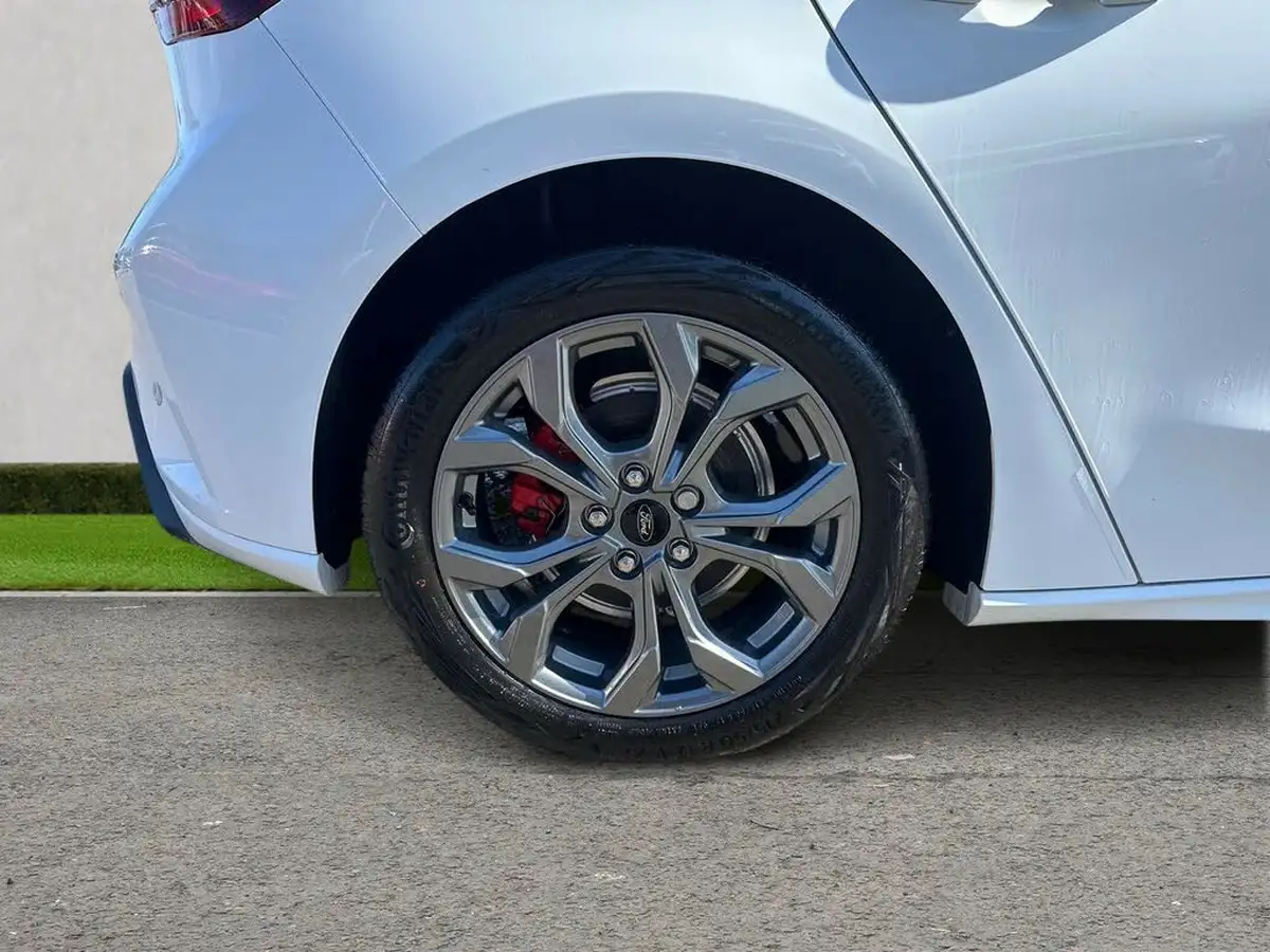 2025-ford-focus-10t-st-line-125ps-hatchback-big-8