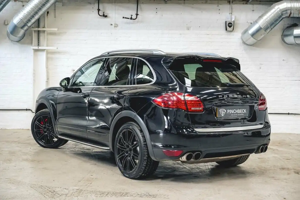 2011-porsche-cayenne-48-turbo-500bhp-awd-auto-big-6