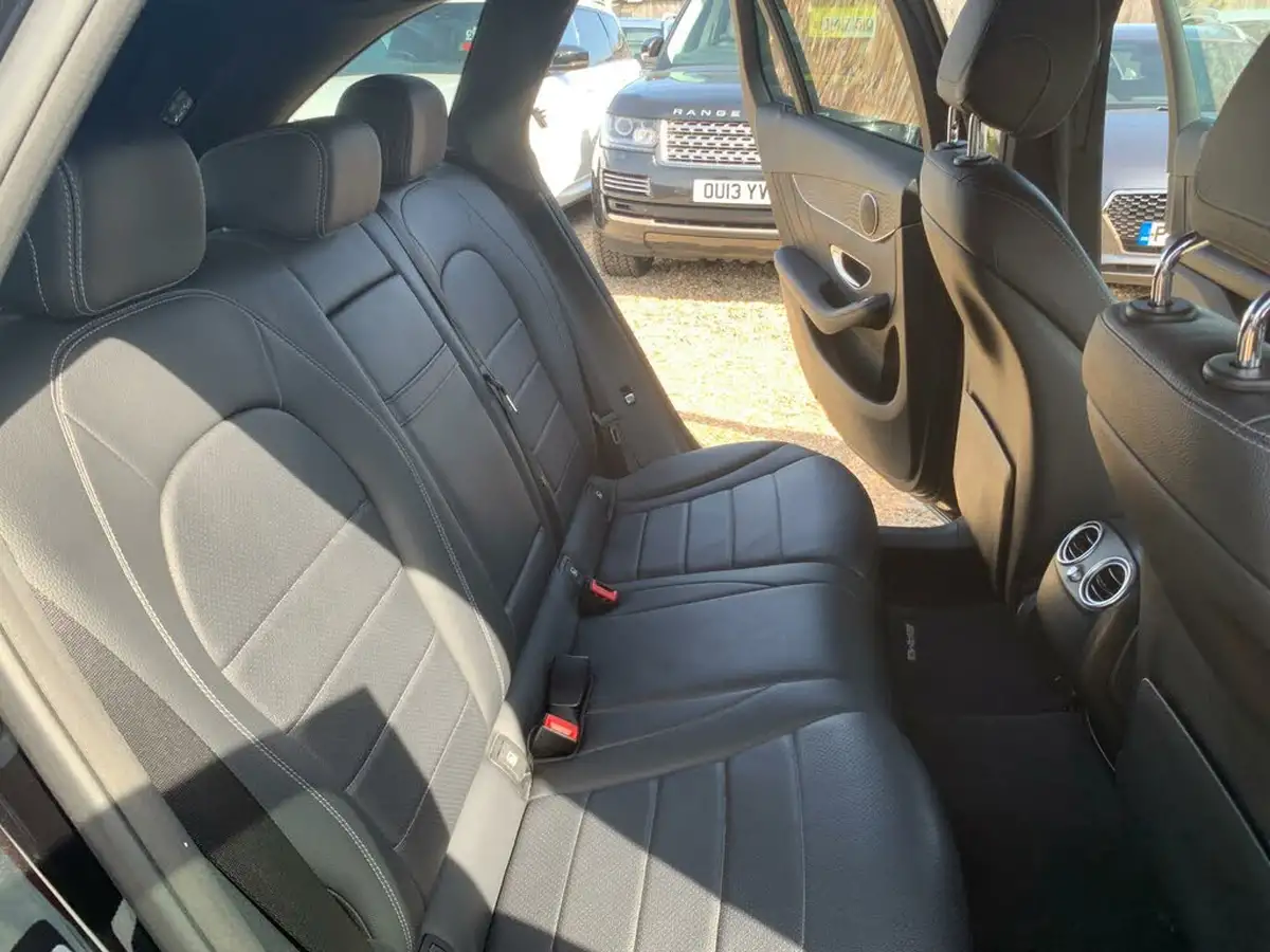 2017-mercedes-benz-glc-class-21d-glc250d-amg-line-ss-station-wagon-5d-big-39