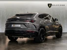 2022-lamborghini-urus-40-no-trim-small-2