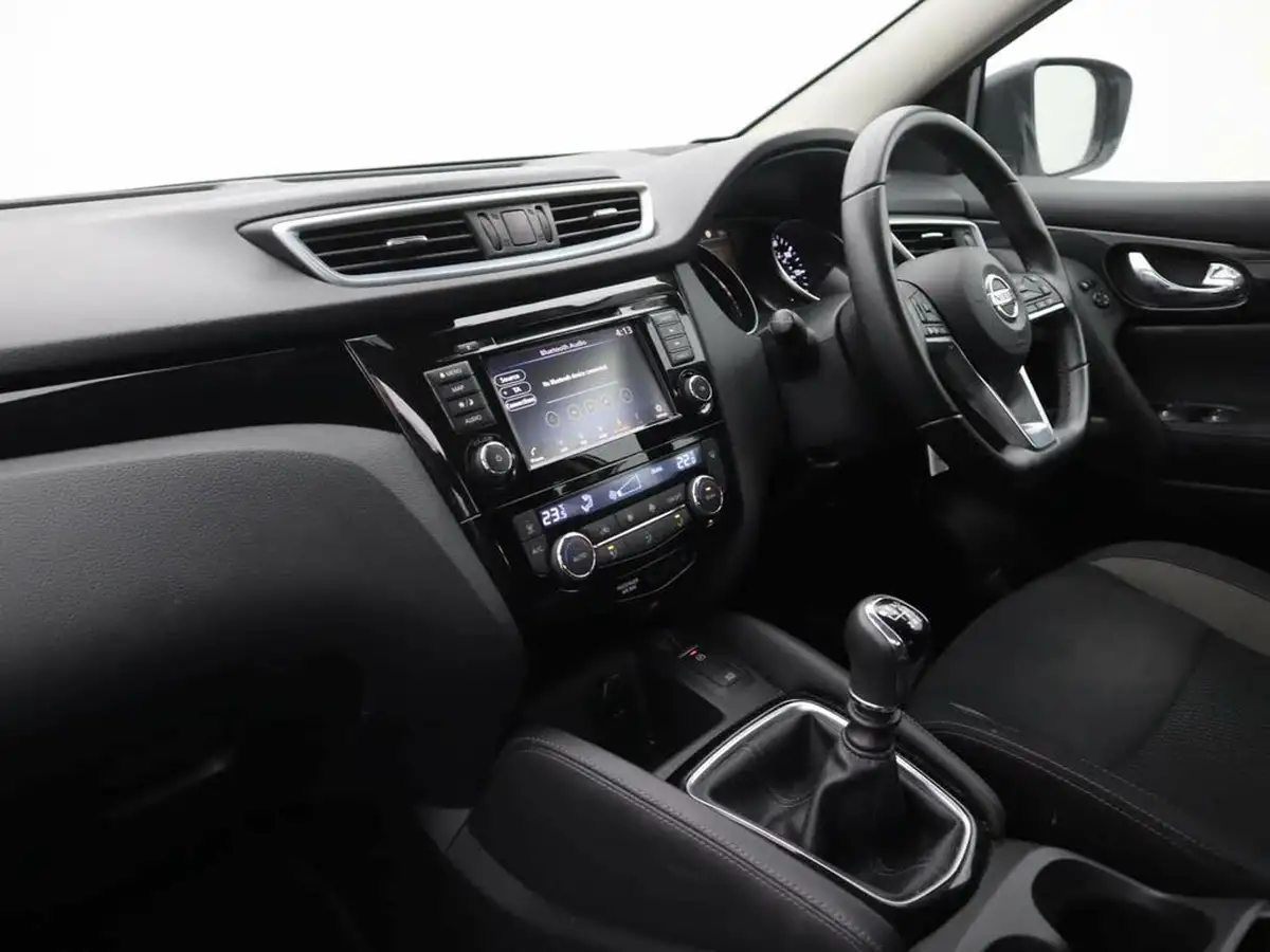 2020-nissan-qashqai-13-dig-t-acenta-premium-160ps-big-10