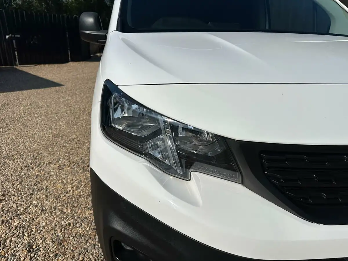 2019-peugeot-partner-16bluehdi-1000-professional-big-9