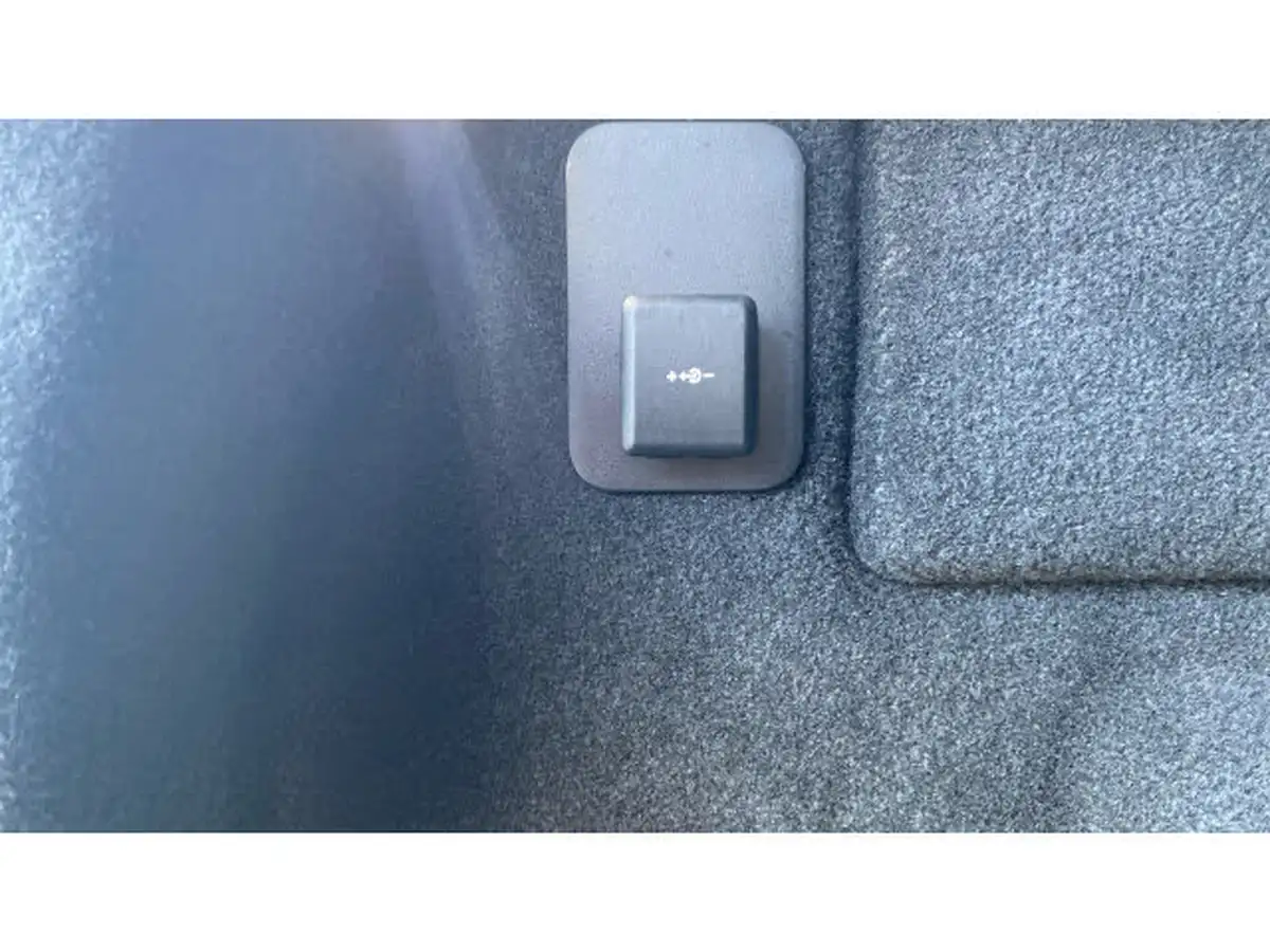 2024-land-rover-range-rover-evoque-15-p300e-s-big-25