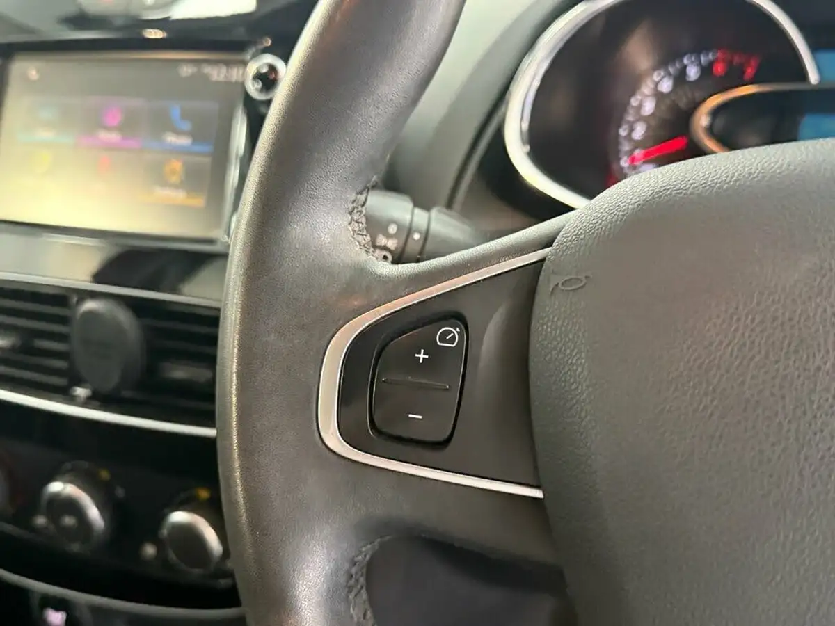 2018-renault-clio-09-tce-dynamique-nav-big-29