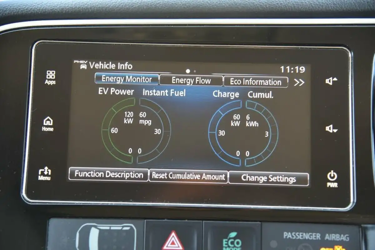 2018-mitsubishi-outlander-20-juro-phev-big-41