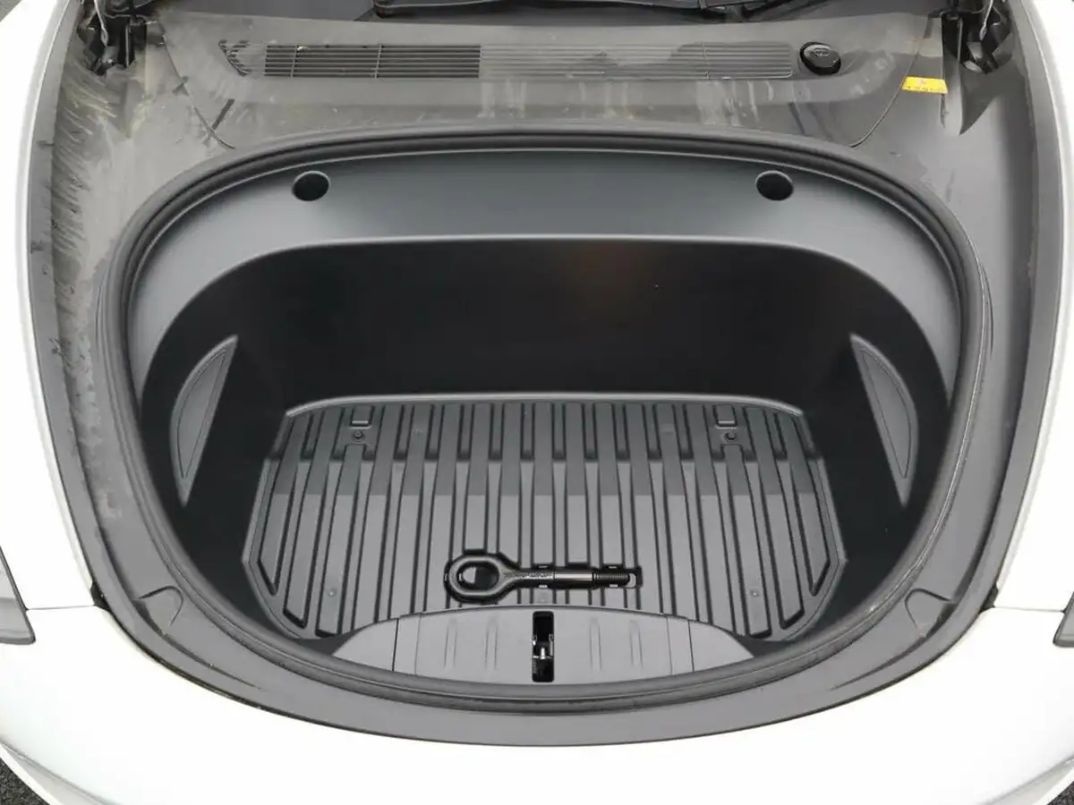 2021-tesla-model-3-e-standard-plus-big-12