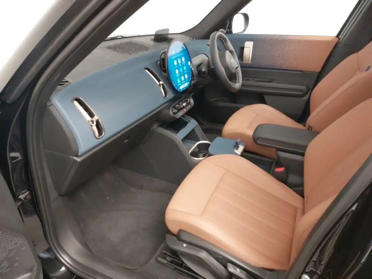 2024-mini-countryman-e-cooper-e-exclusive-big-6