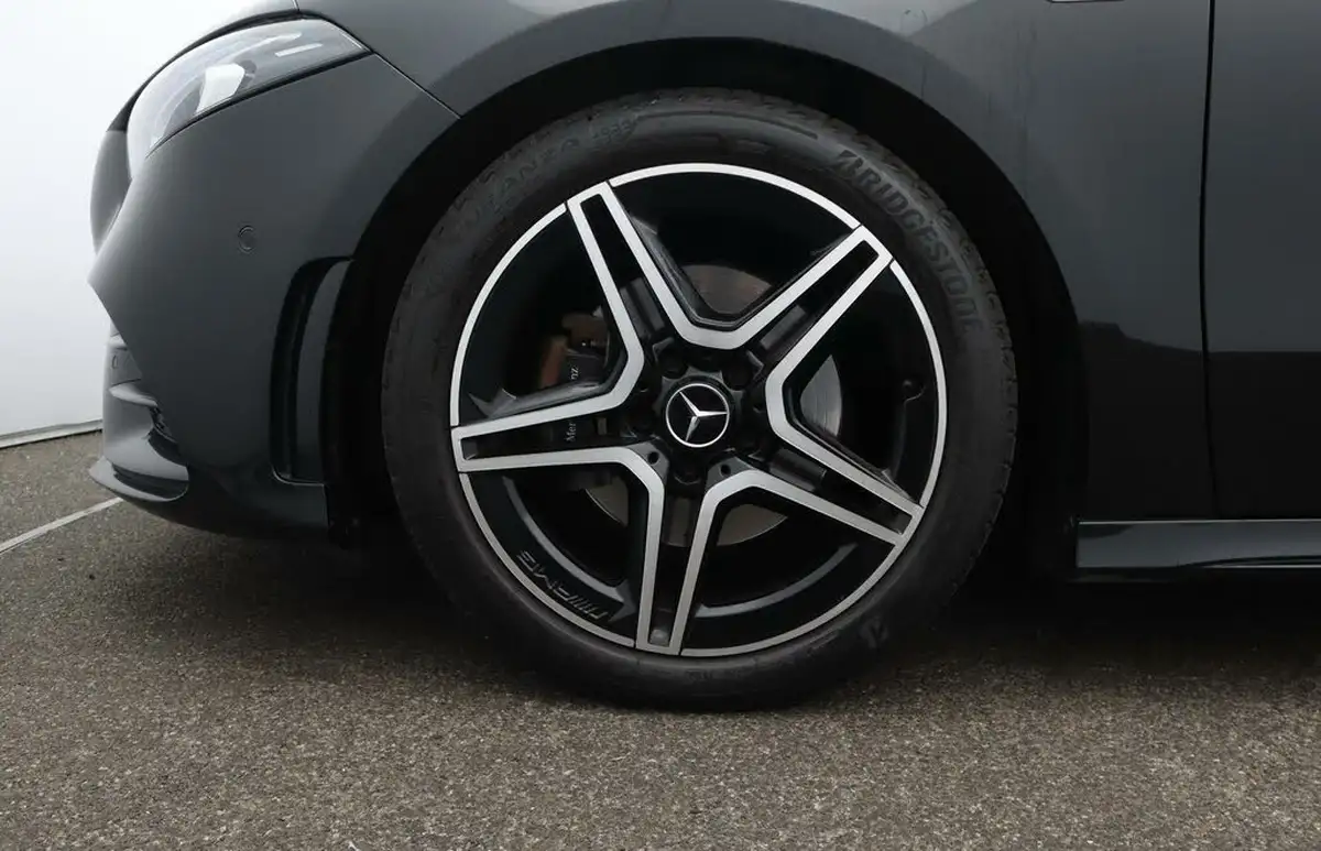2022-mercedes-benz-a-class-13-a180-amg-line-premium-edition-hatchback-5d-7g-dct-big-18
