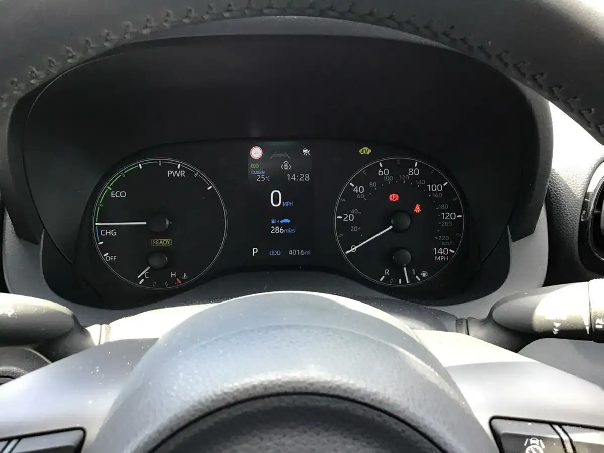 2024-mazda-mazda2-15-exclusive-line-big-3