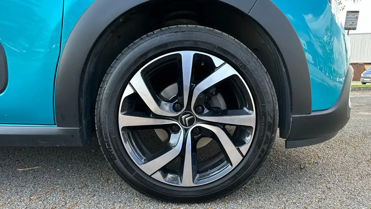 2022-citroen-c3-12-puretech-shine-plus-110ps-ss-eat6-big-16