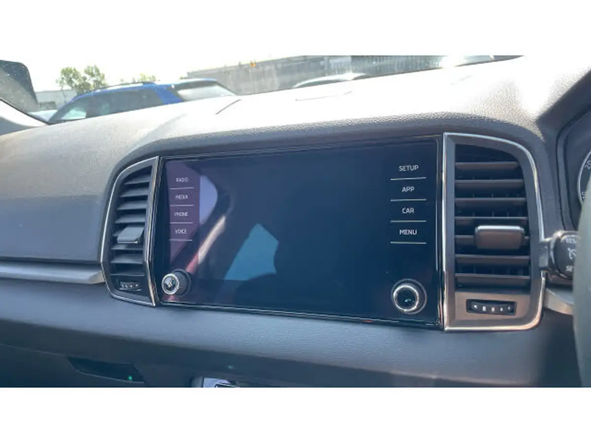 2018-skoda-karoq-15-tsi-se-act-big-11