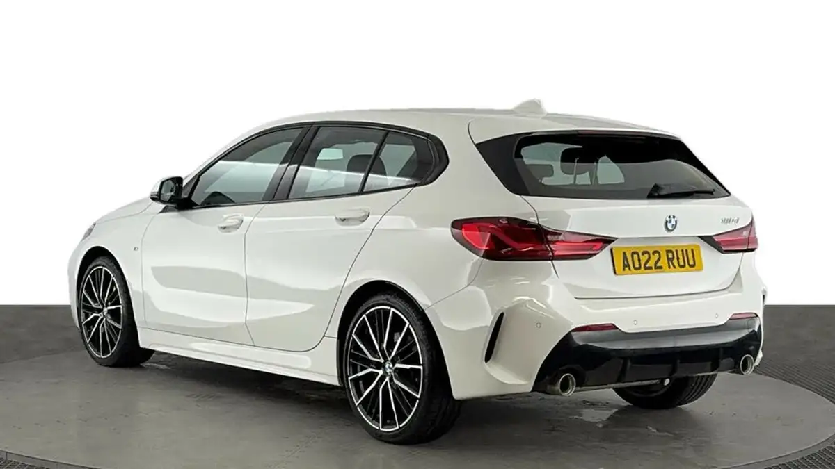 2022-bmw-1-series-20td-120d-m-sport-lcp-big-5