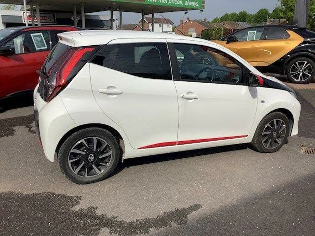 2021-toyota-aygo-10-vvt-i-x-trend-tss-big-1