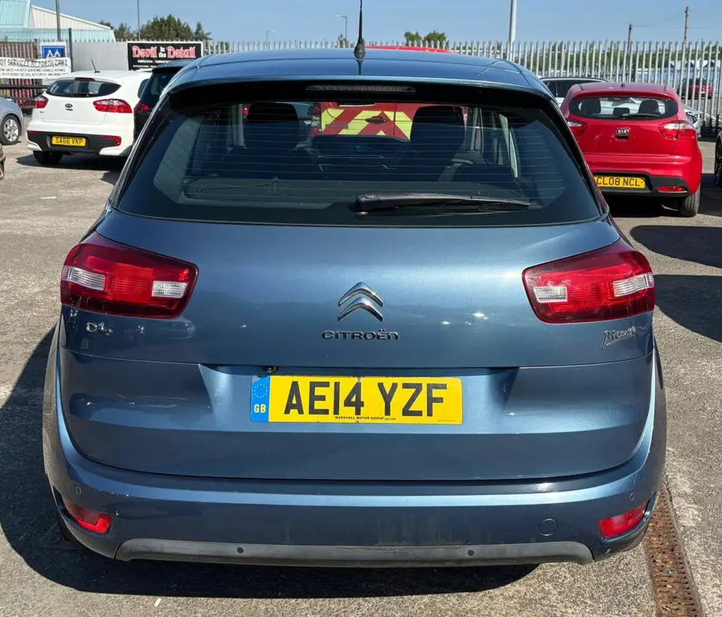 2014-citroen-c4-picasso-16e-hdi-exclusive-etg6-big-3