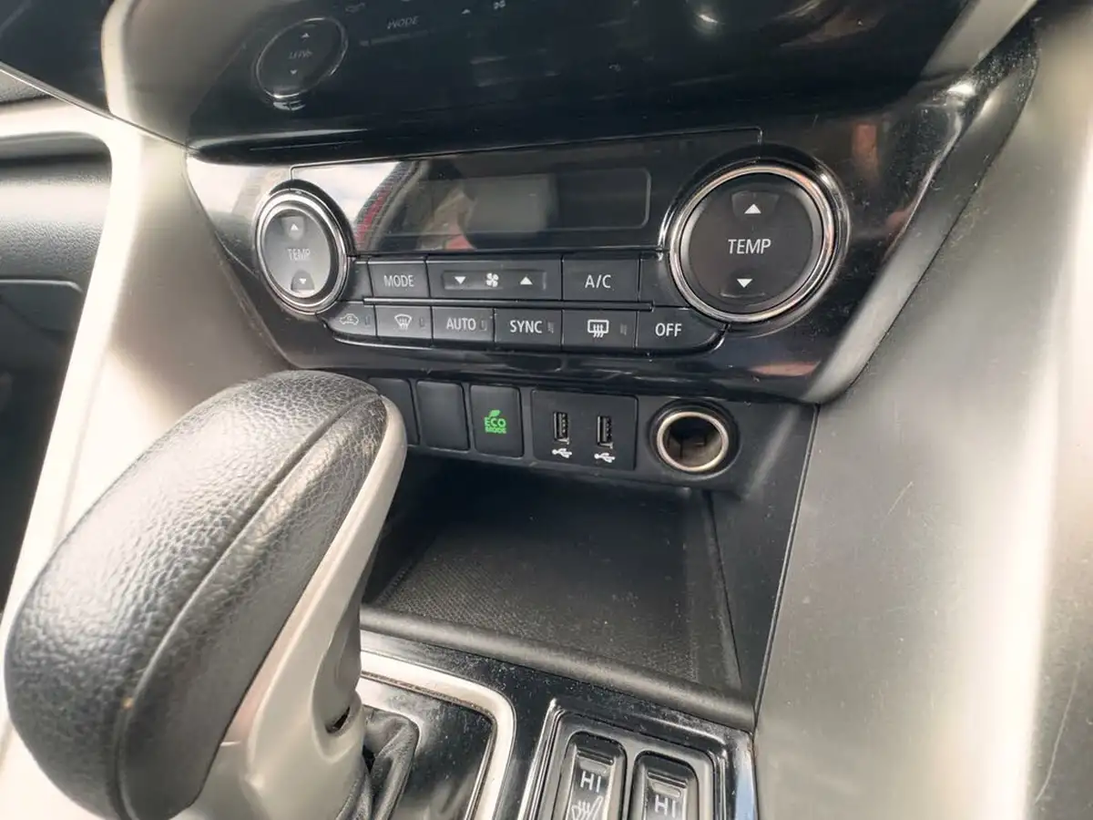 2019-mitsubishi-eclipse-cross-15-4-auto-big-24