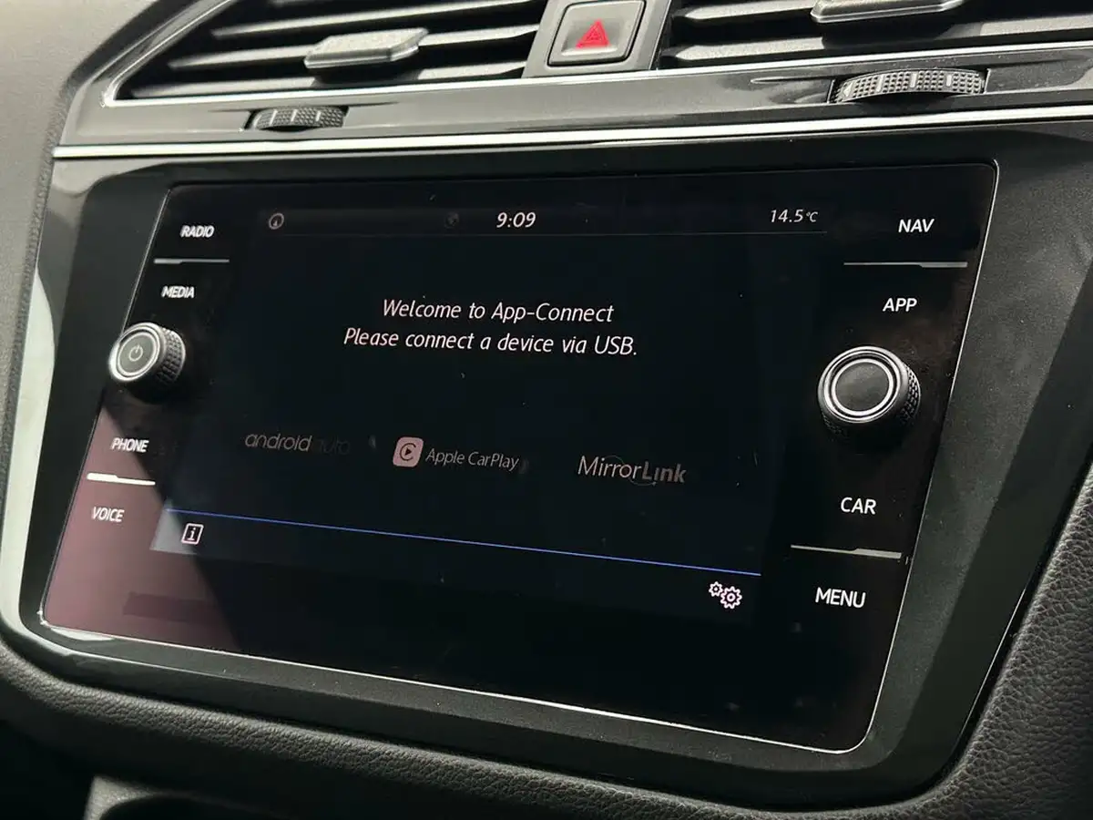 2018-volkswagen-tiguan-20tdi-sel-150ps-ss-dsg-big-21
